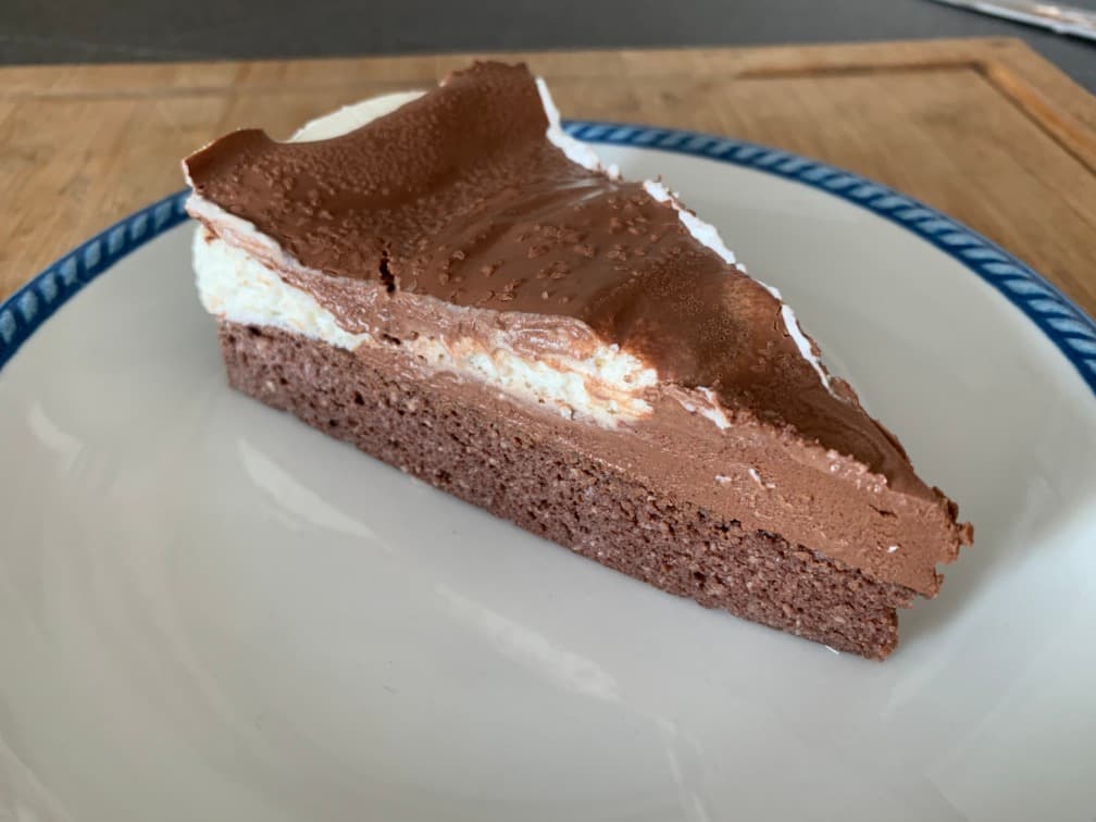 Creamy cake - low carb and ketogenic